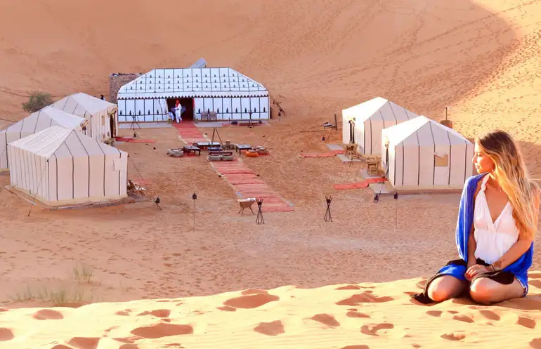 Private Desert Camp for Group Stay: Capacity, Food & Activities